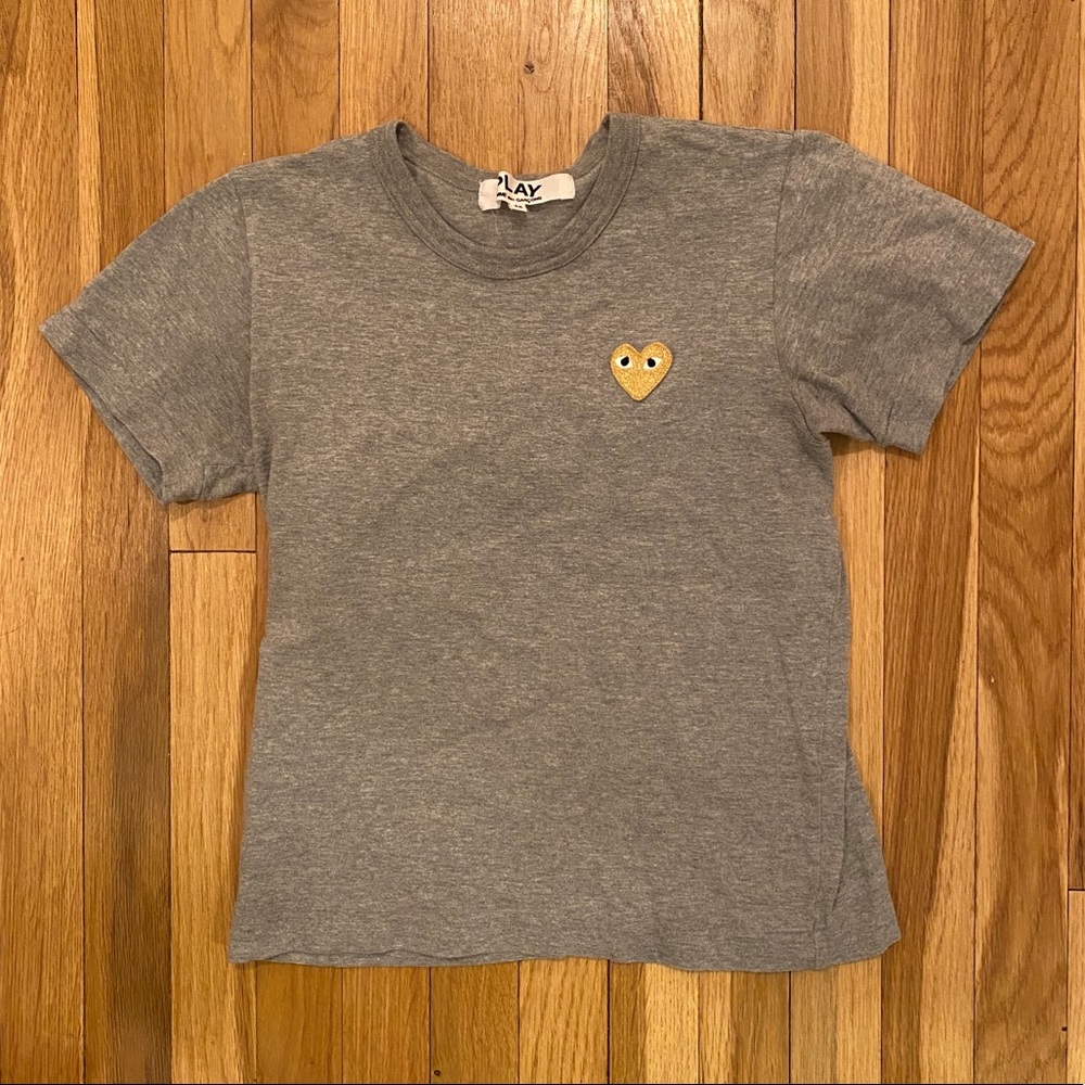 Play comme des garçons T-shirt medium gold heart